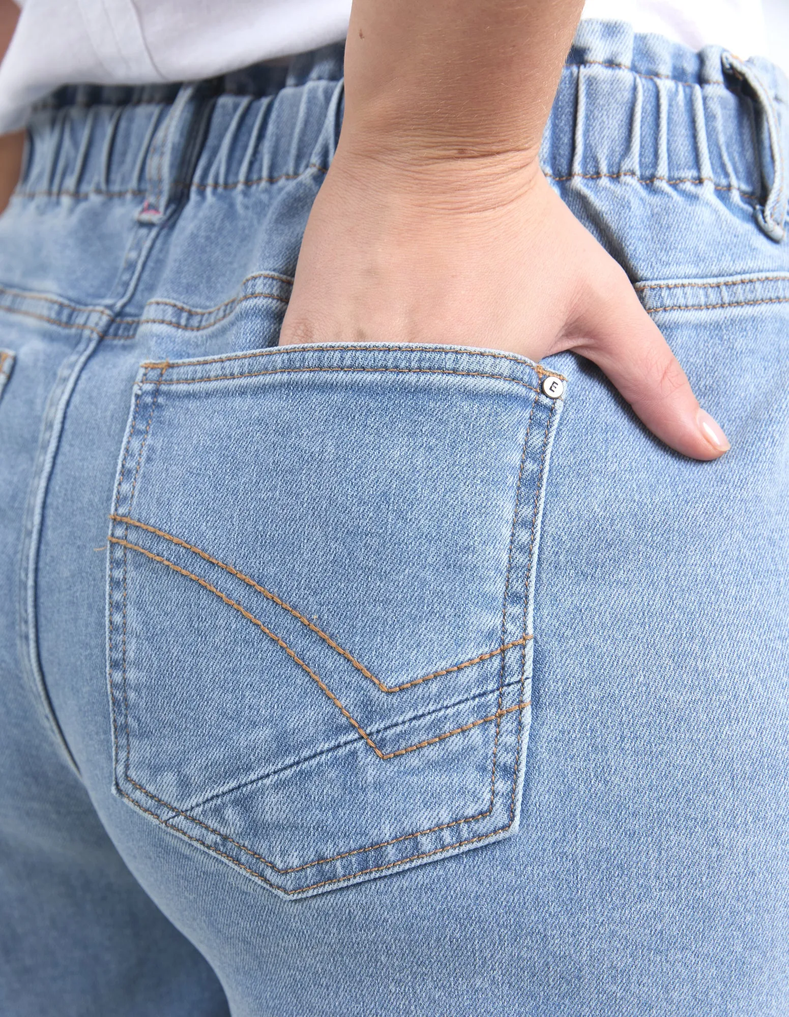 Atlas Denim Short Mid Blue Wash