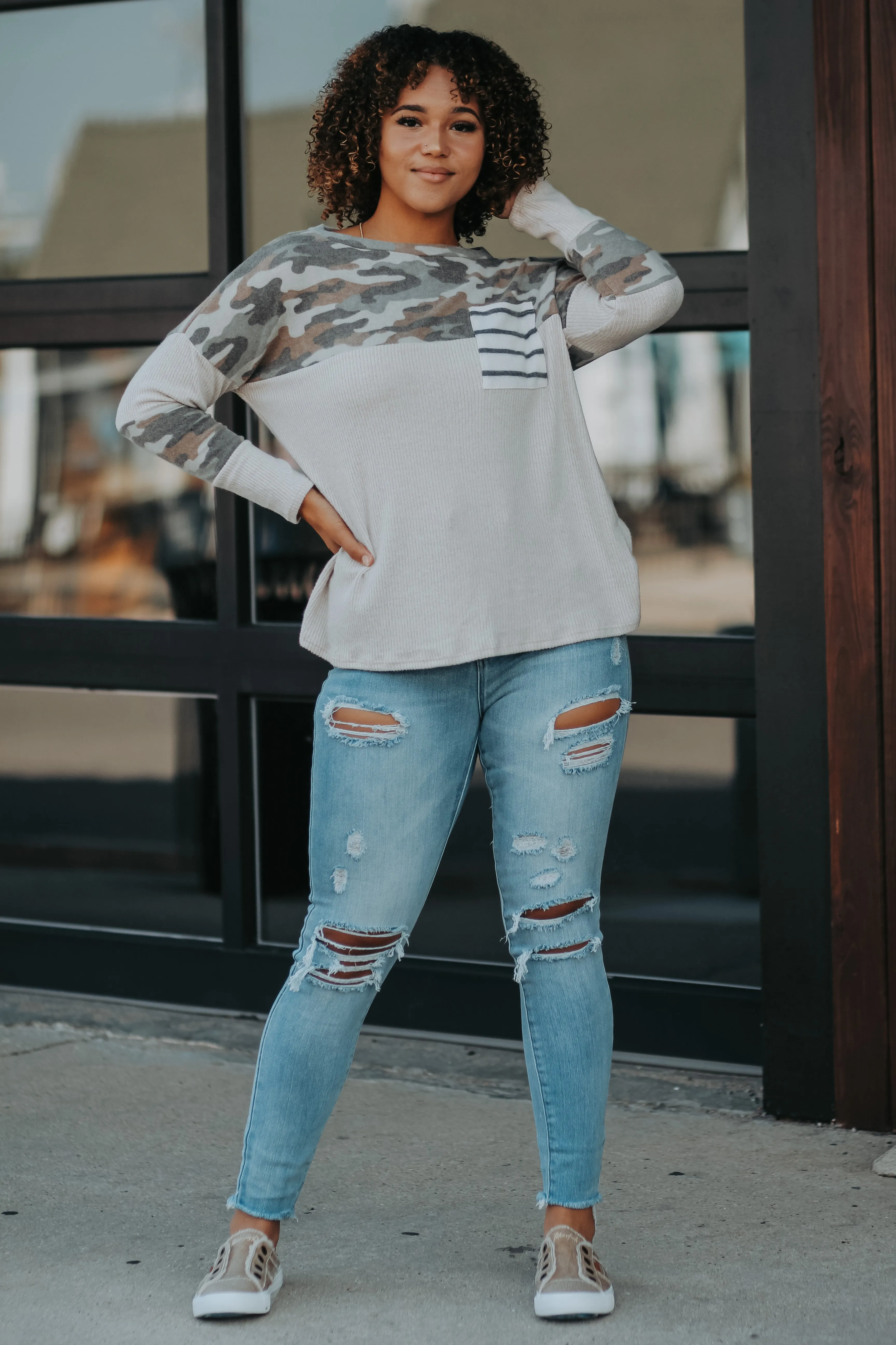 Oatmeal & Camo Contrast Stripe Pocket Top